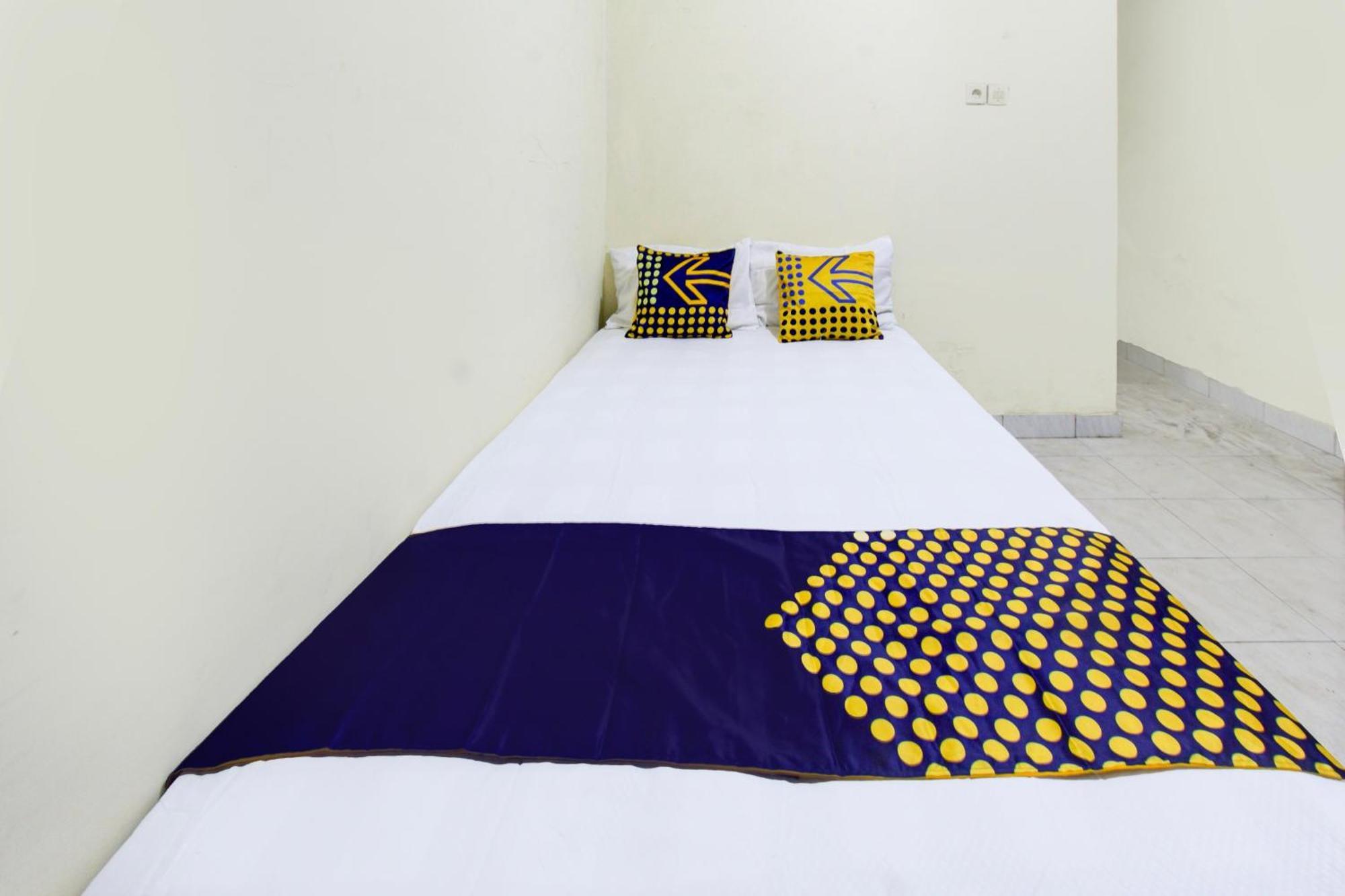 Oyo Life 93284 Kos Cendana Raya Hotel Mataram Luaran gambar