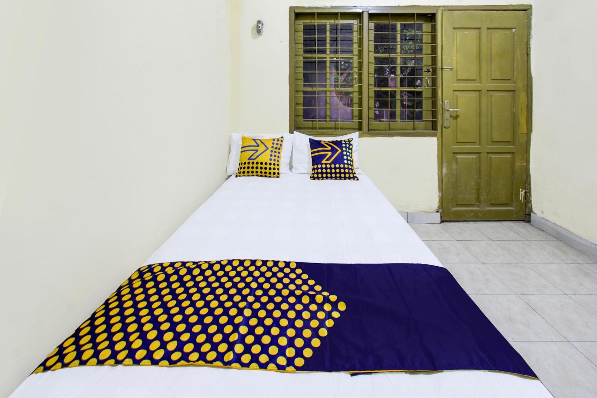 Oyo Life 93284 Kos Cendana Raya Hotel Mataram Luaran gambar